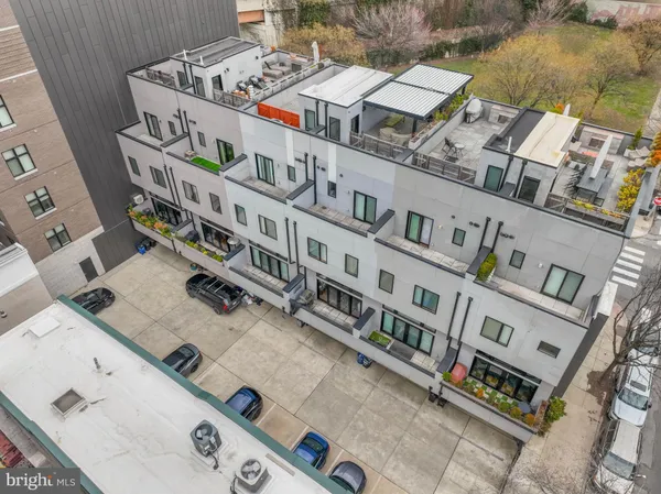 $1,600,000 | 308 North 2nd Street, Philadelphia, PA 19106