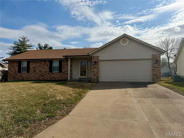 $314,000 | 1153 Spencer Hill Drive, St. Peters, MO 63376