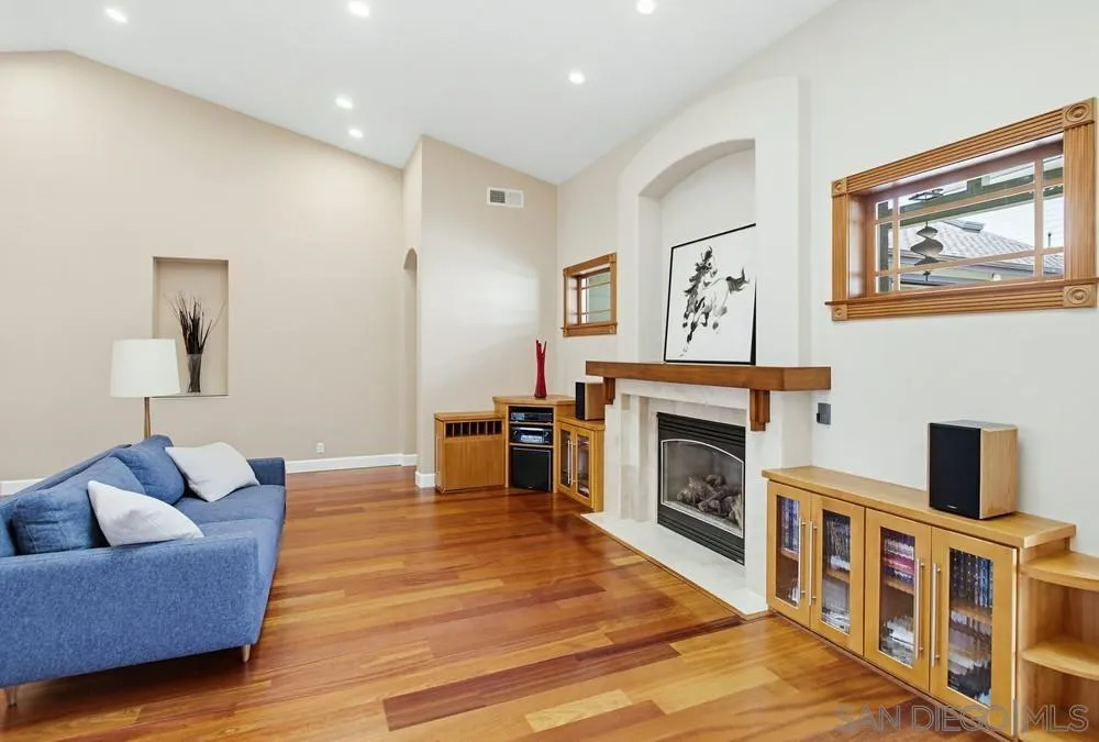 13620 Holly Oak Way Poway, CA 92064 - Photo 11 of 75