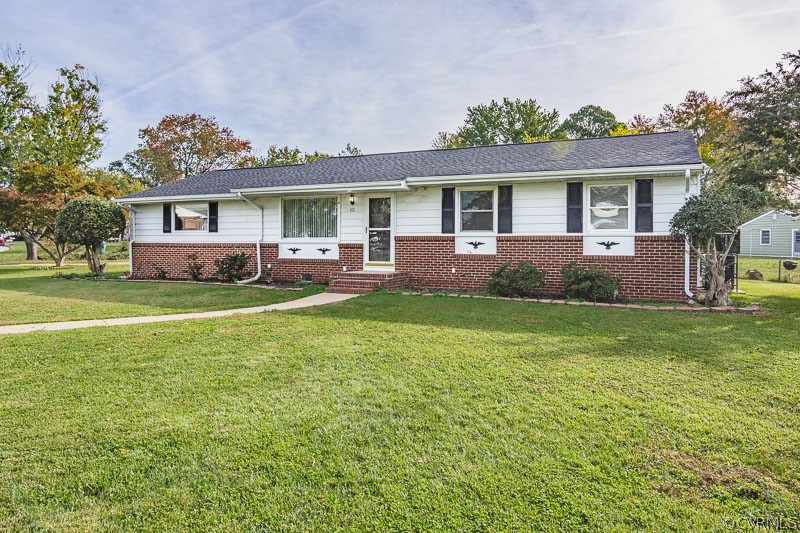 301 Meadowspring Road Richmond, VA 23223 - Photo 1 of 38 Gallery Image 1