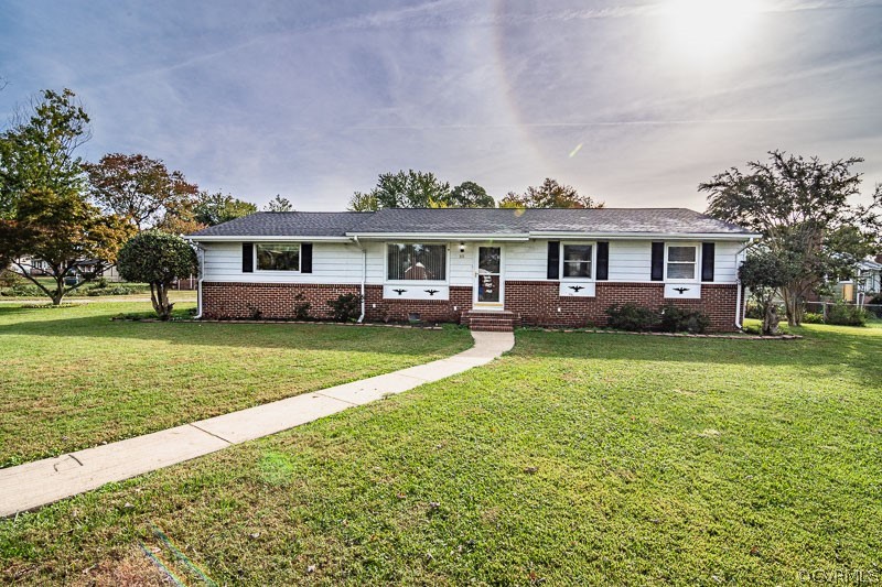 301 Meadowspring Road Richmond, VA 23223 - Photo 2 of 38 Gallery Image 2