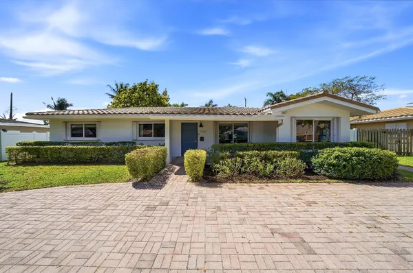 $750,000 | 2140 Northeast 52nd Court, Fort Lauderdale, FL 33308