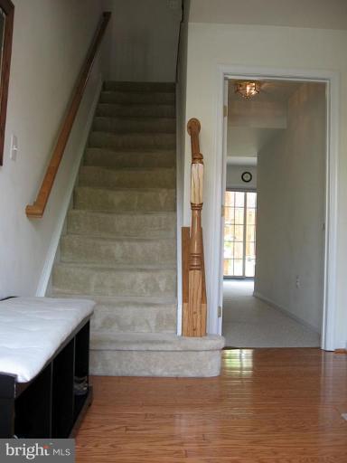 32 West Glebe Road Alexandria, VA 22305 - Photo 9 of 22 Entrance / Foyer