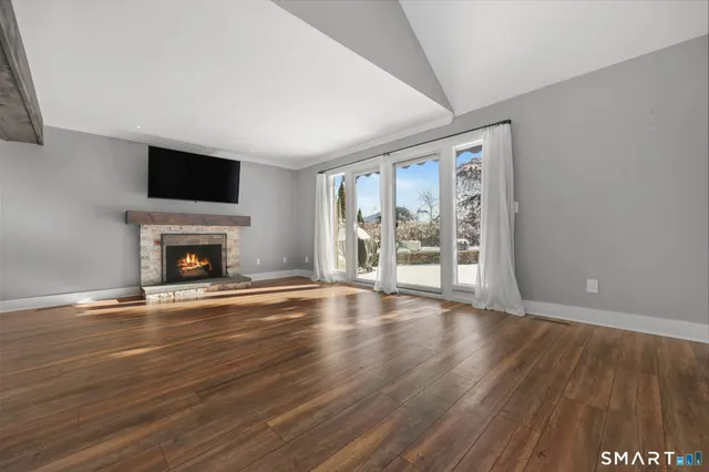 $299,900 | 198 Heritage Village, Unit A, Southbury, CT 06488