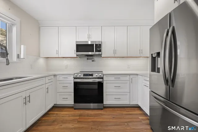 $299,900 | 198 Heritage Village, Unit A, Southbury, CT 06488