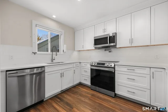 $299,900 | 198 Heritage Village, Unit A, Southbury, CT 06488