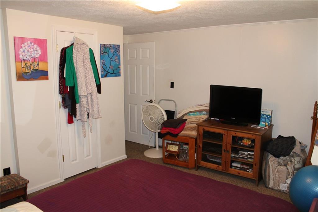 330 1/2 Eicher Road Pittsburgh, PA 15237 - Photo 18 of 25 Gallery Image 18