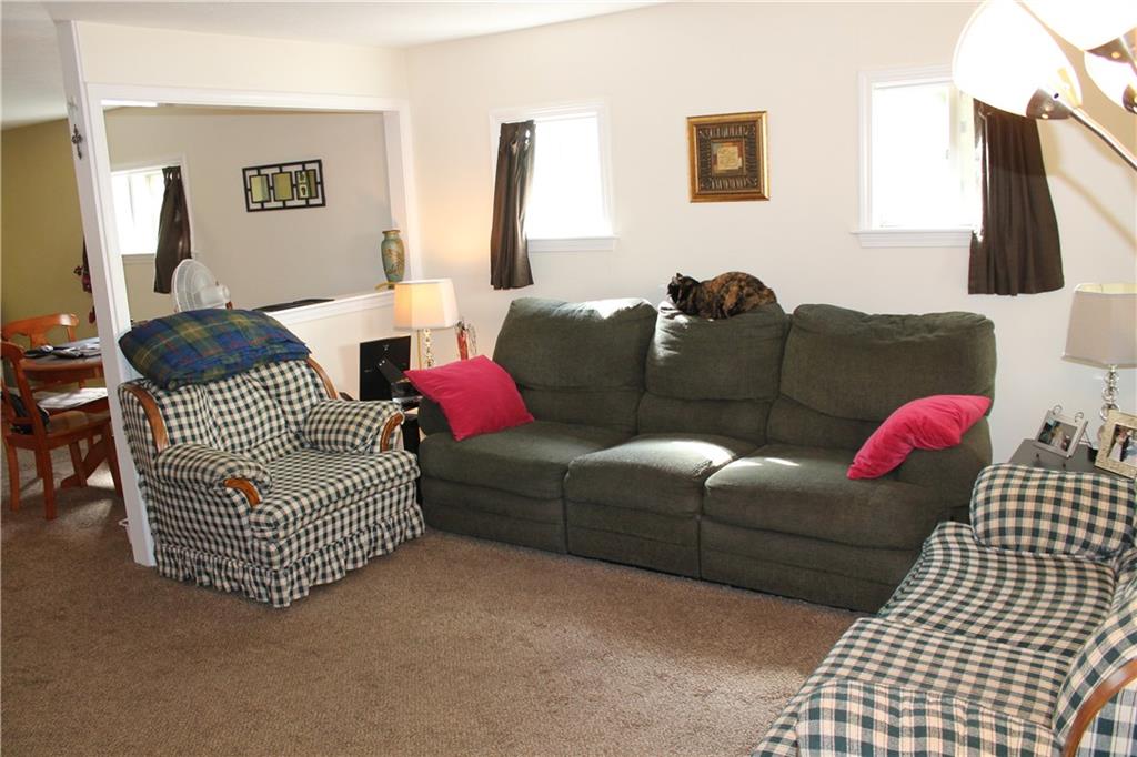 330 1/2 Eicher Road Pittsburgh, PA 15237 - Photo 3 of 25 Gallery Image 3