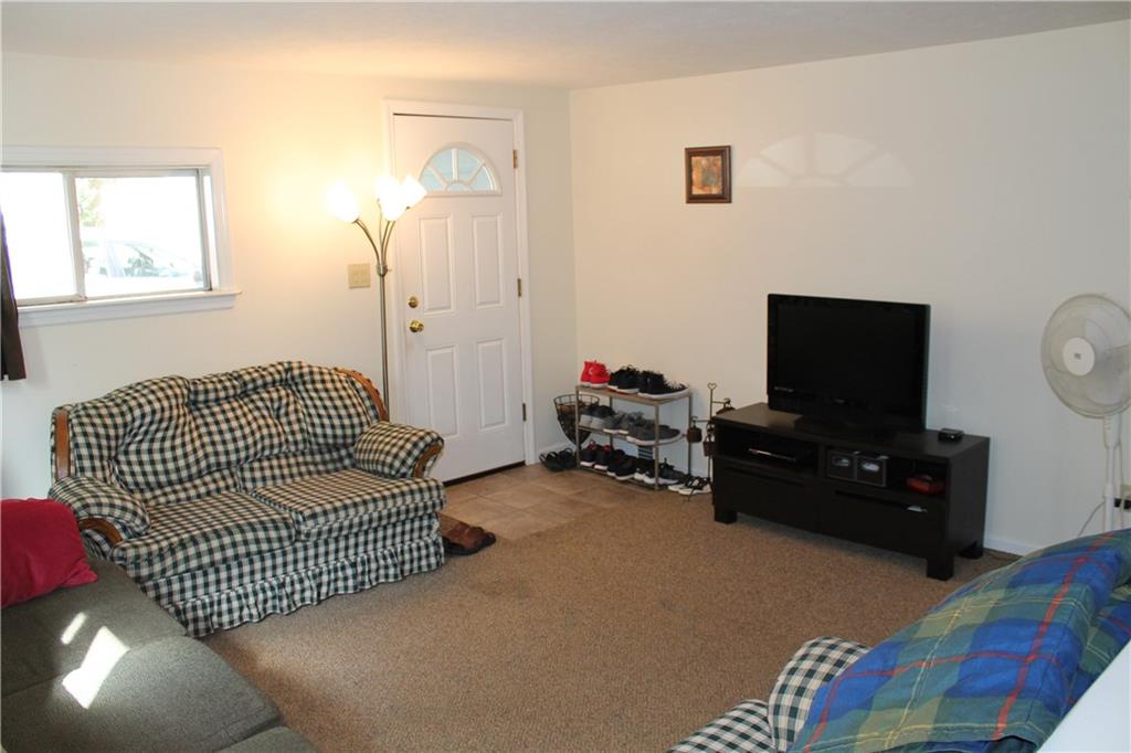 330 1/2 Eicher Road Pittsburgh, PA 15237 - Photo 4 of 25 Gallery Image 4