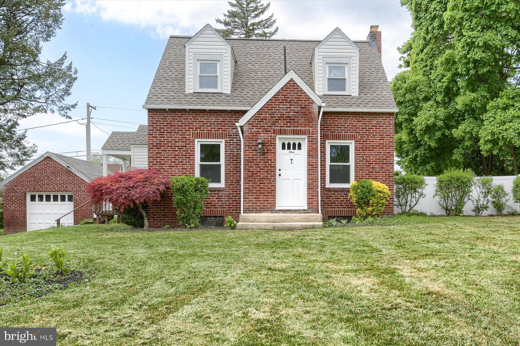 Welcome to 1 Oakmont Road, Harrisburg