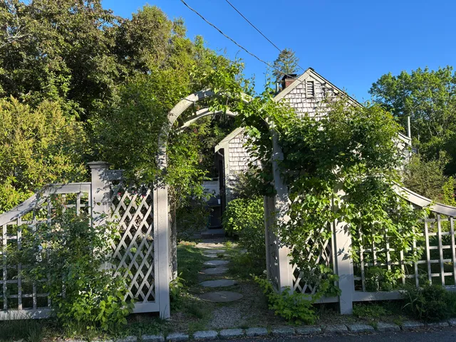 $789,900 | 129 Hamlin Avenue, Falmouth, MA 02540