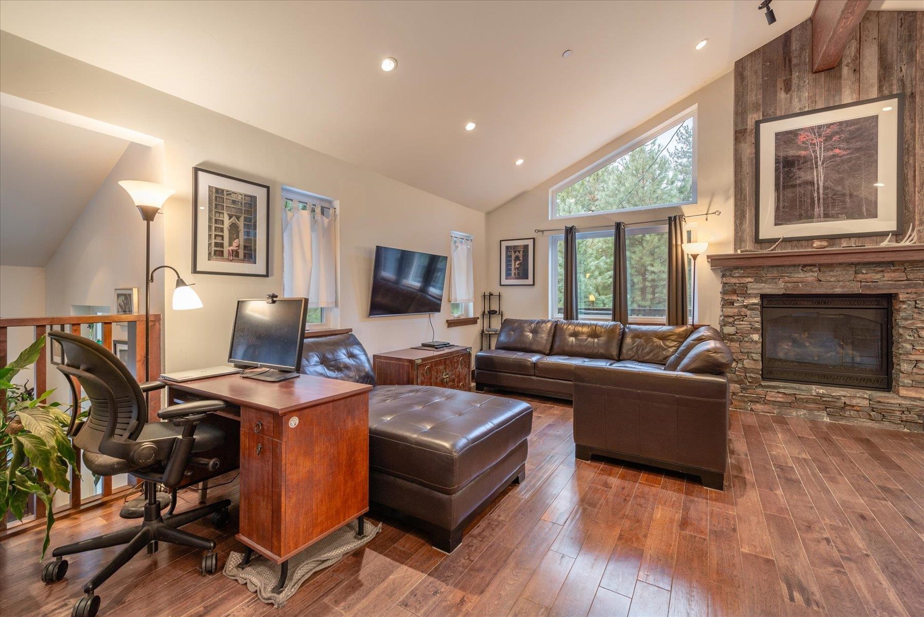 10644 Martis Valley Road Truckee, CA 96161 - Photo 4 of 21 Gallery Image 4