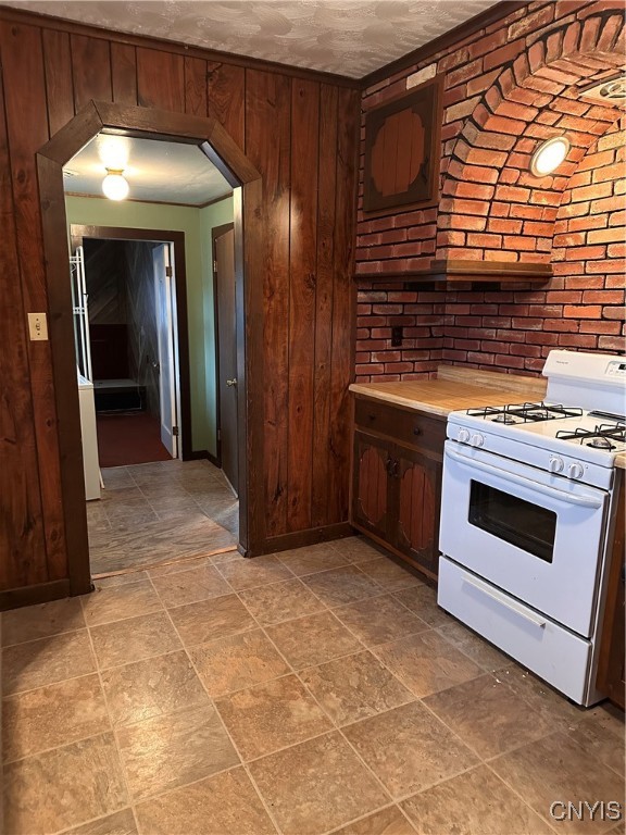 3483 Bishop Road Madison, NY 13402 - Photo 17 of 36 thru the door to laundry & study area