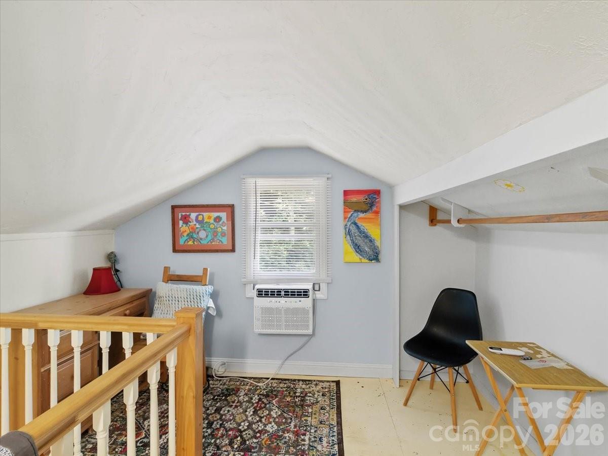 9130 Double Island Road Green Mountain, NC 28740 - Photo 33 of 40