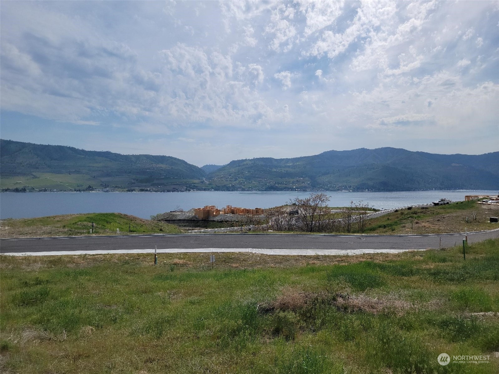 178 Easton Way Chelan, WA 98816 - Photo 3 of 4 a view of a town with an ocean beach