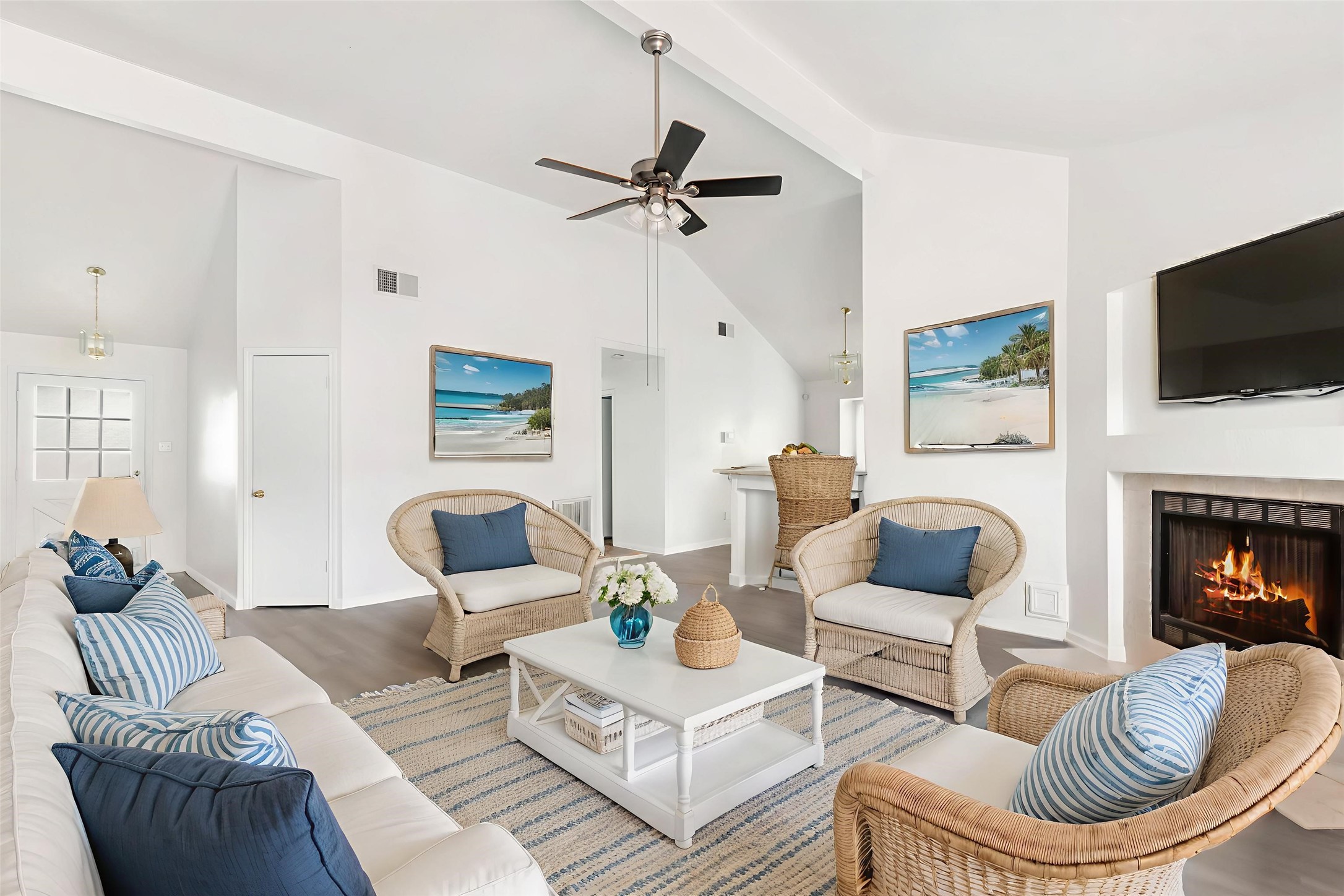 8315 Old Maple Lane Humble, TX 77338 - Photo 3 of 19 (This photo is virtually staged.)