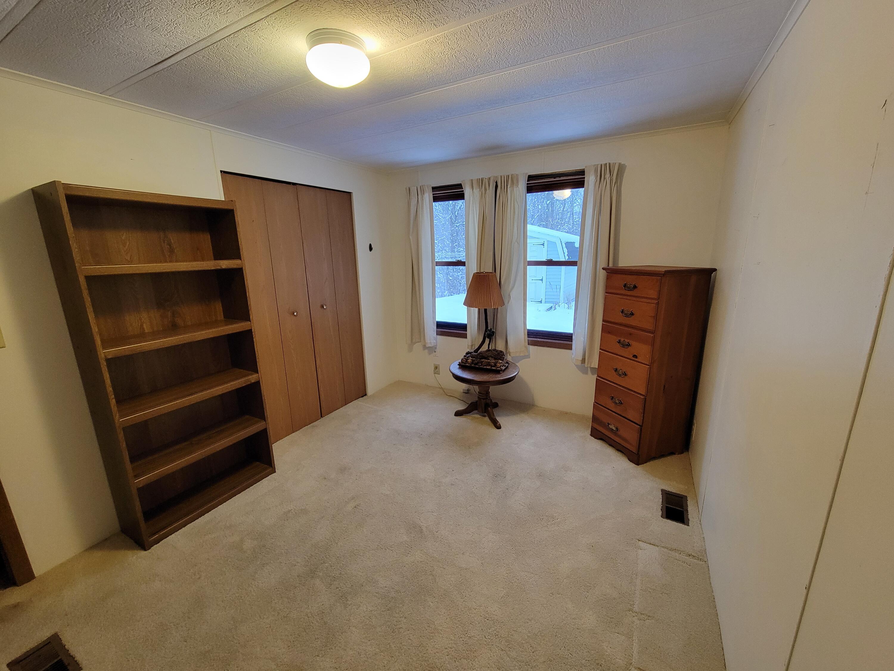32 Shady Lane Springfield, OH 45504 - Photo 11 of 16