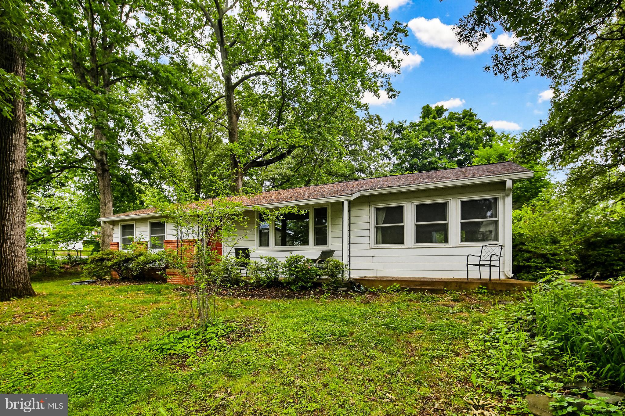919 Blue Ridge Drive Annapolis, MD 21409 - Photo 1 of 30 a front view of house with yard and green space