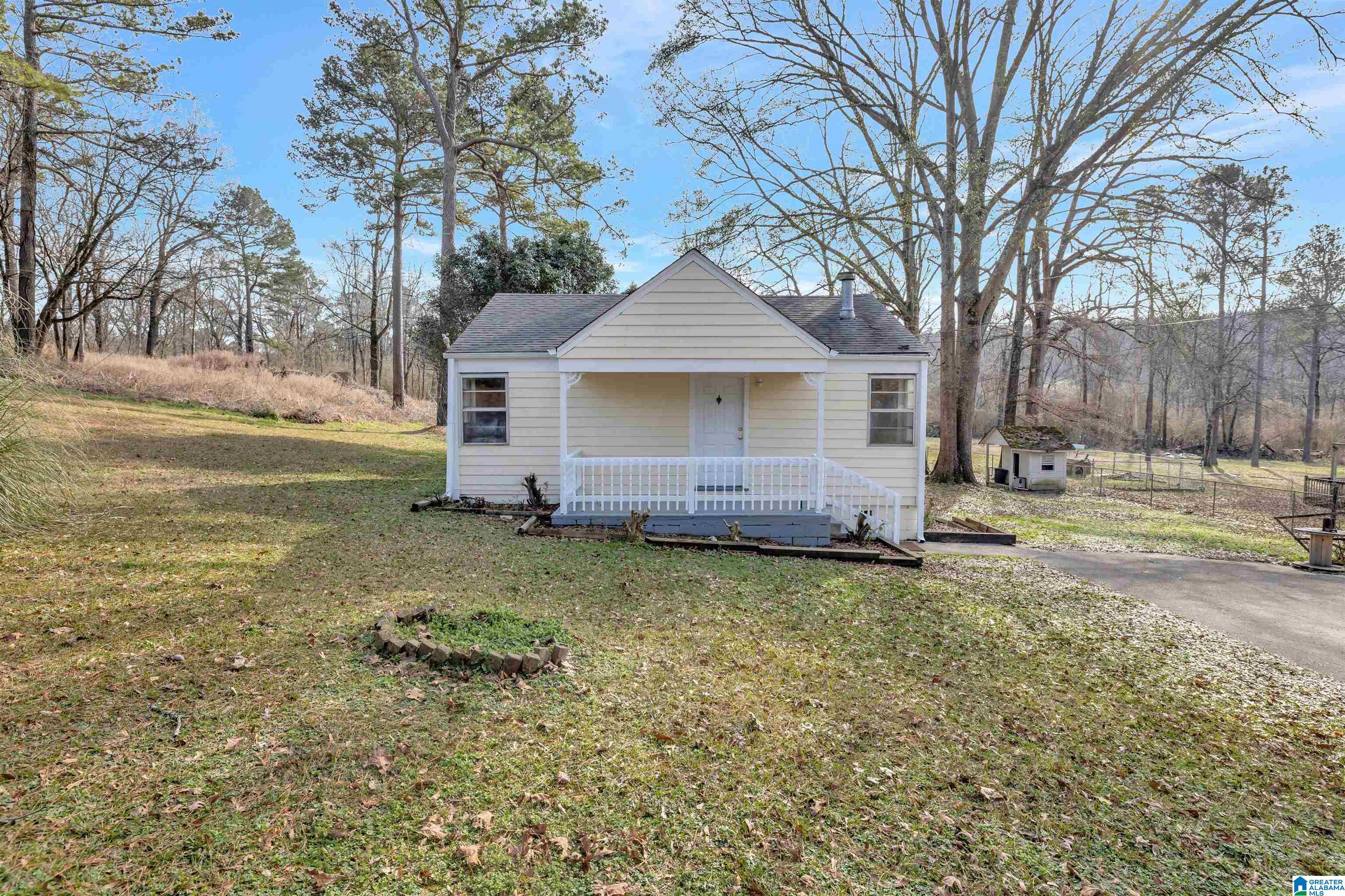 1148 Slopes Drive Mulga, AL 35118 - Photo 4 of 23