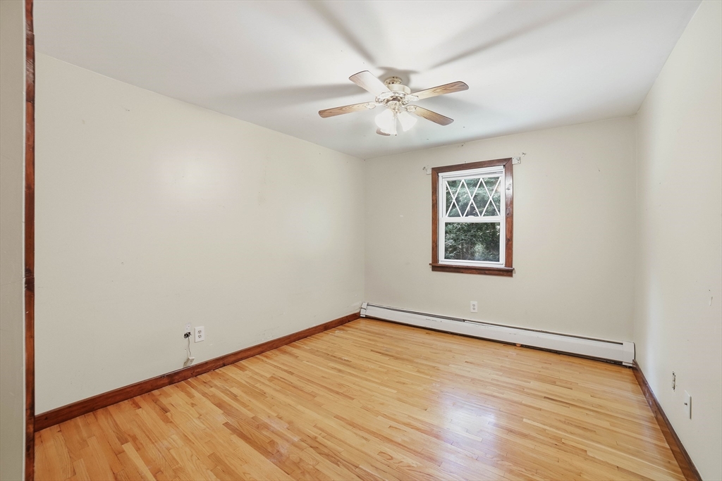 132 Charlton Road Spencer, MA 01562 - Photo 24 of 34