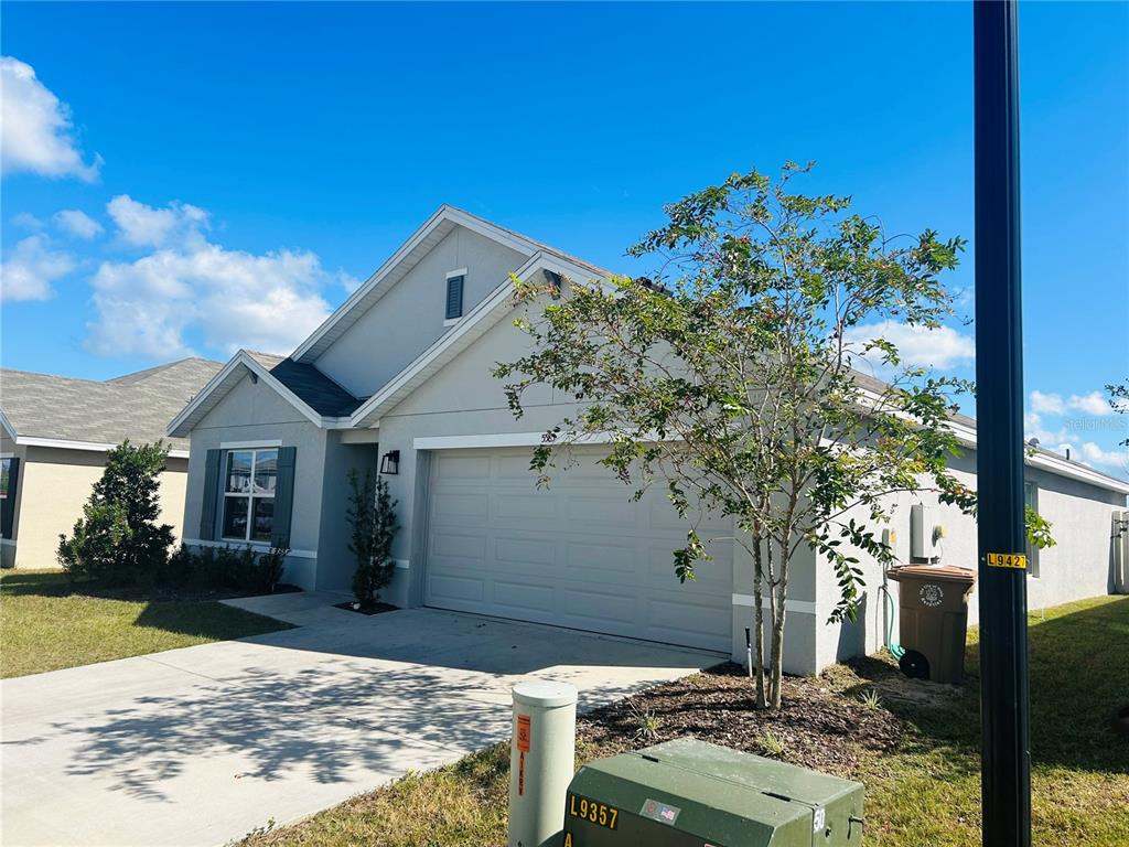 5585 Southwest 43rd Court Ocala, FL 34474 - Photo 3 of 17