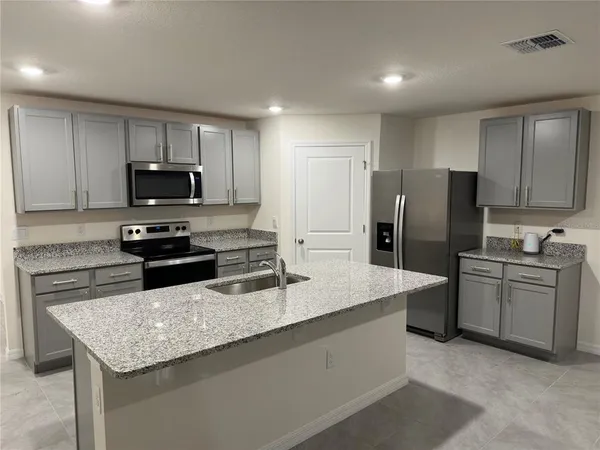 $2,495 | 5585 Southwest 43rd Court, Ocala, FL 34474