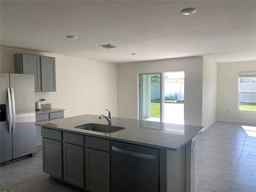 5585 Southwest 43rd Court Ocala, FL 34474 - Photo 10 of 17