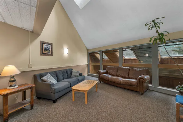 $172,500 | 23 Black Bear Way, Unit 410, Waterville Valley, NH 03215