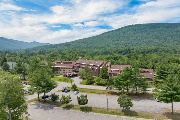 $172,500 | 23 Black Bear Way, Unit 410, Waterville Valley, NH 03215