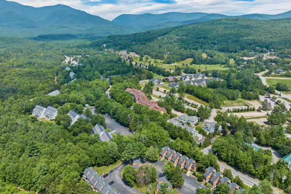 $172,500 | 23 Black Bear Way, Unit 410, Waterville Valley, NH 03215