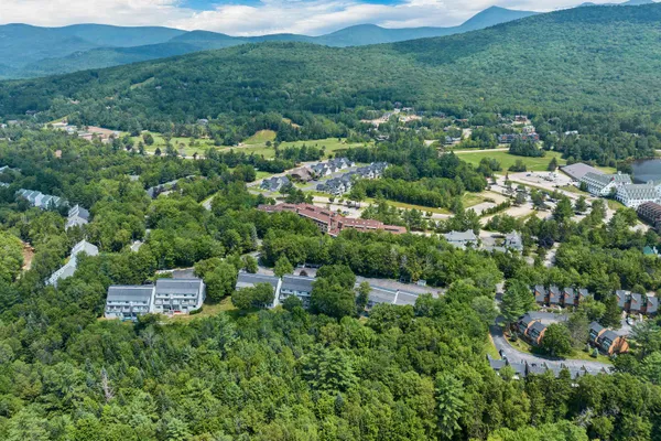 $172,500 | 23 Black Bear Way, Unit 410, Waterville Valley, NH 03215