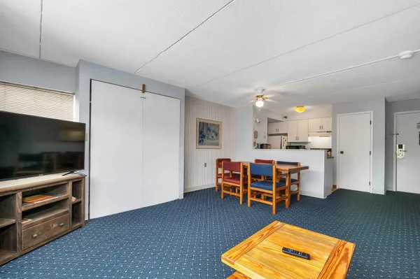 $172,500 | 23 Black Bear Way, Unit 410, Waterville Valley, NH 03215