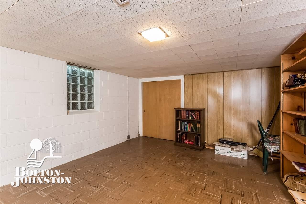 411 Barclay Road Grosse Pointe, MI 48236 - Photo 32 of 46 Family Room