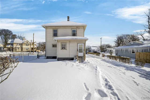 $115,000 | 238 Midland Avenue, Syracuse, NY 13204