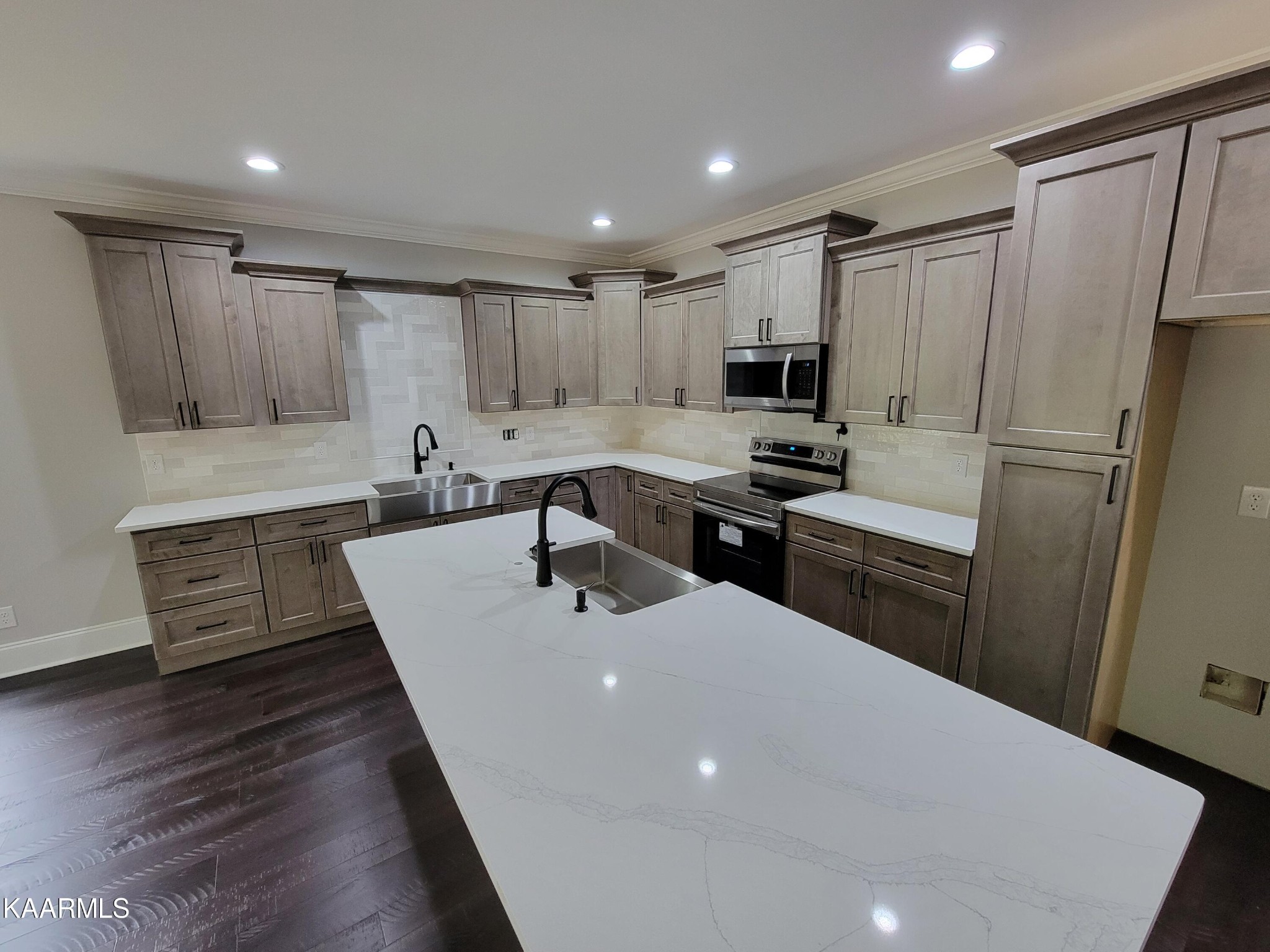315 Gateway Road Maryville, TN 37804 - Photo 3 of 6 Gallery Image 3