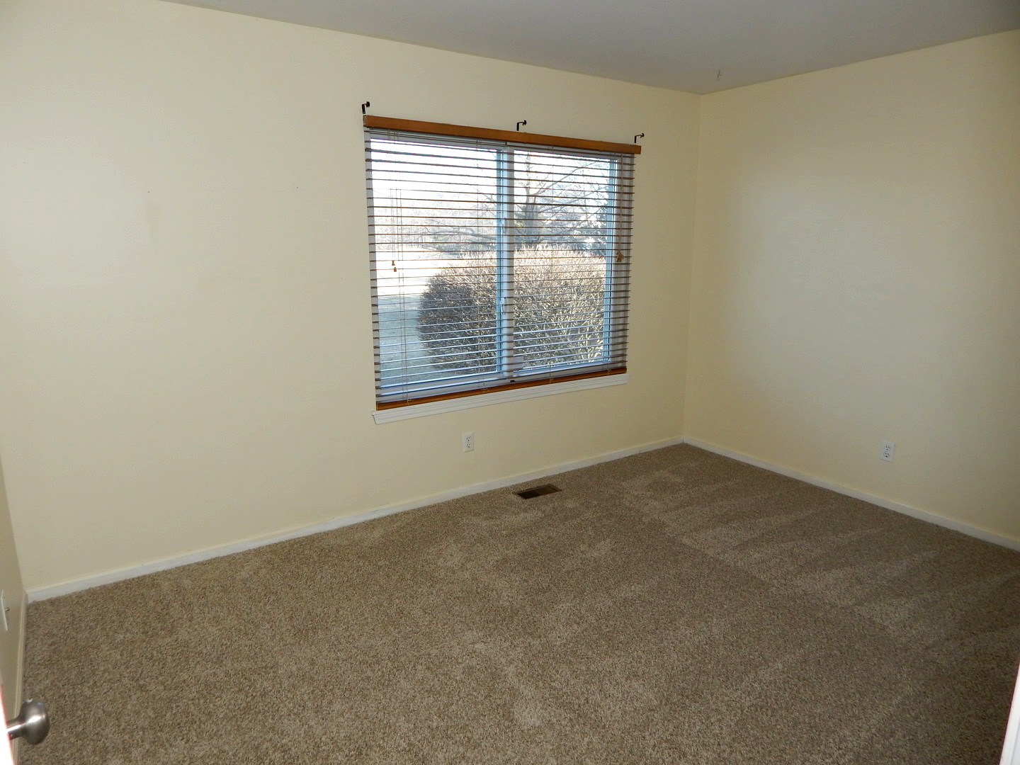 640 Pearces Ford Road Oswego, IL 60543 - Photo 18 of 58 Gallery Image 18