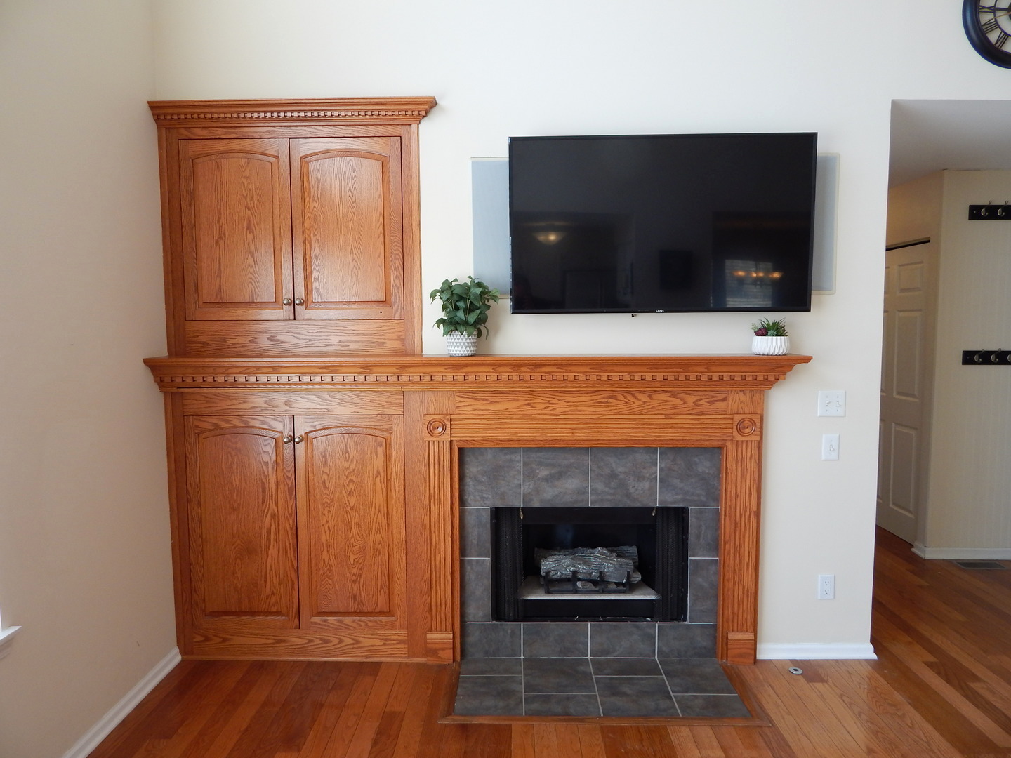 640 Pearces Ford Road Oswego, IL 60543 - Photo 6 of 58 Gallery Image 6
