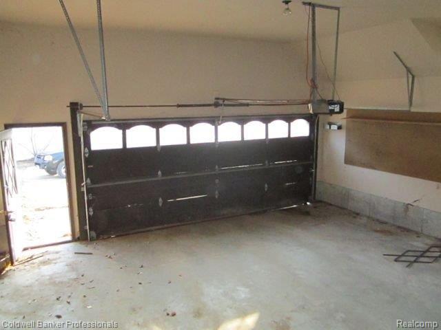 5605 Ewalt Road Imlay City, MI 48444 - Photo 10 of 25 Garage Interior 2.jpg