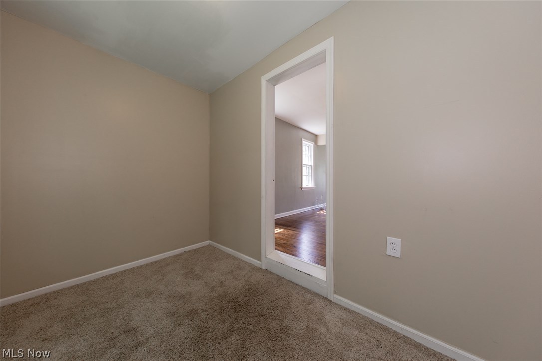 1131 Haselton Road Cleveland Heights, OH 44121 - Photo 11 of 31