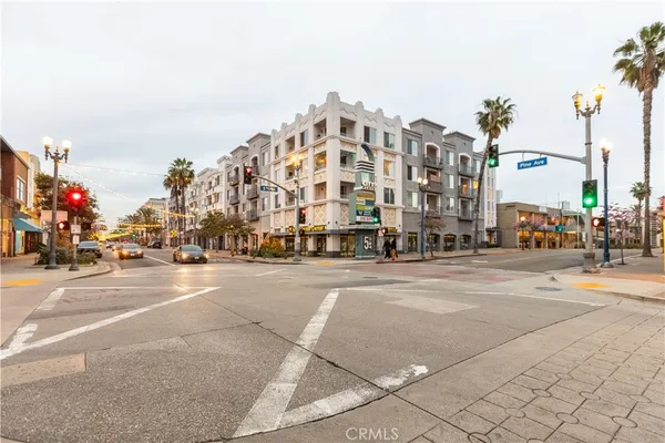 $599,000 | 100 West 5th Street, Unit 6C, Long Beach, CA 90802