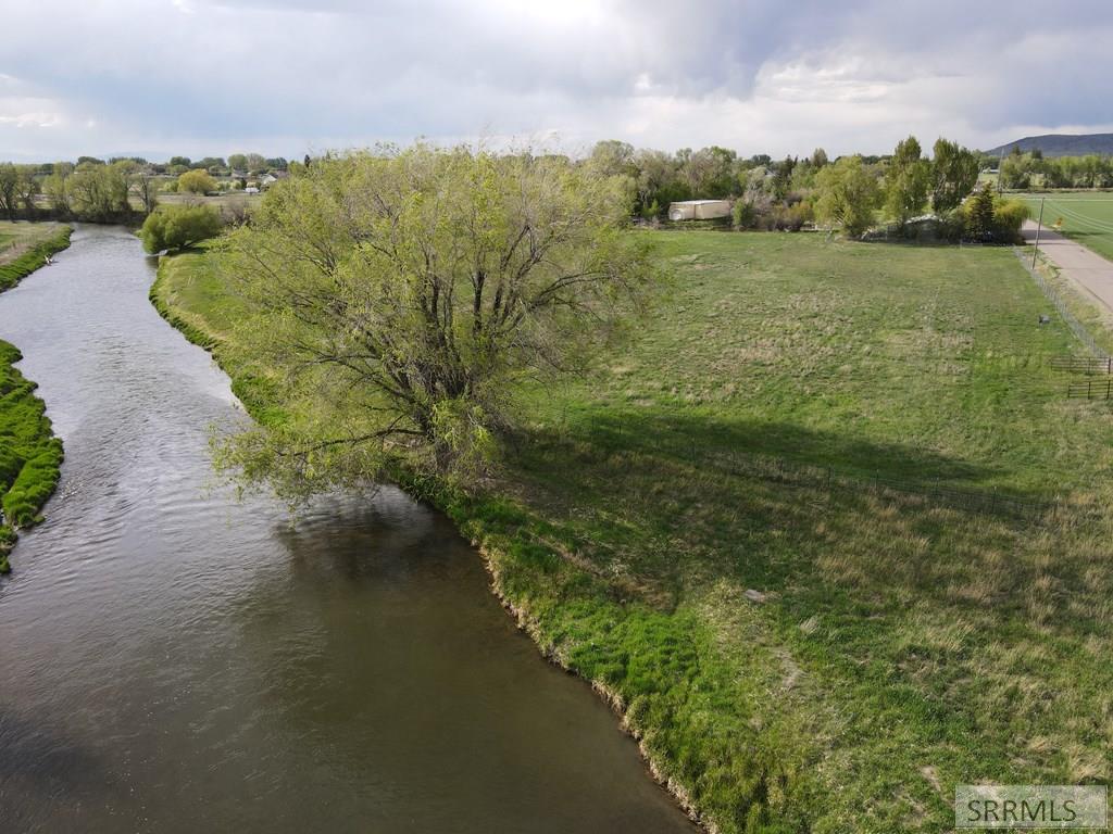 589 North 3600 Street Menan, ID 83434 - Photo 12 of 34