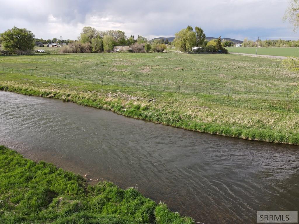 589 North 3600 Street Menan, ID 83434 - Photo 15 of 34