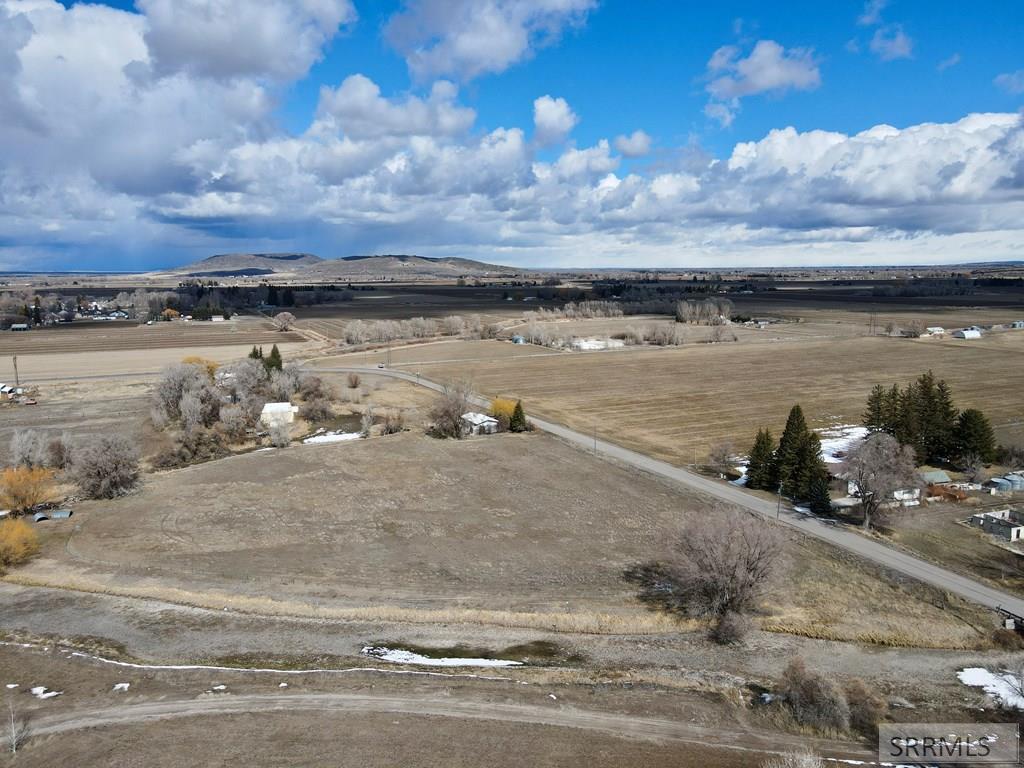 589 North 3600 Street Menan, ID 83434 - Photo 20 of 34