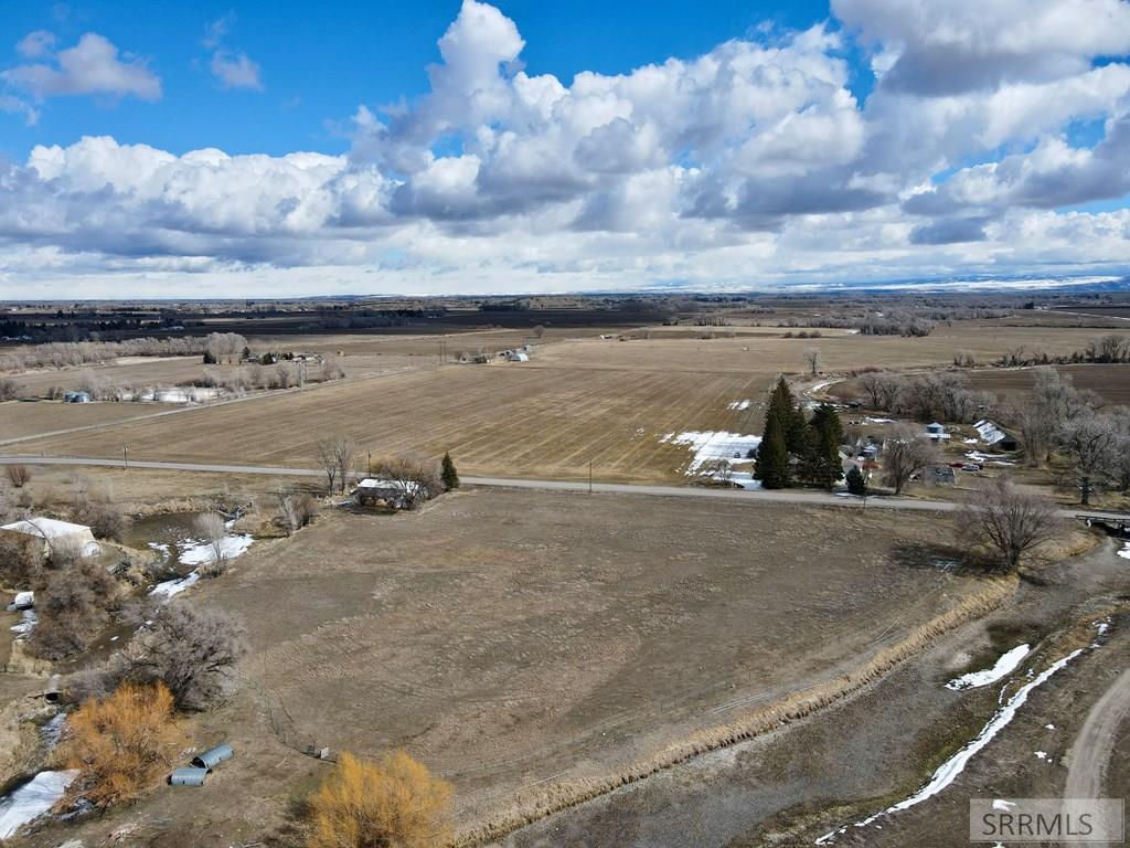 589 North 3600 Street Menan, ID 83434 - Photo 21 of 34