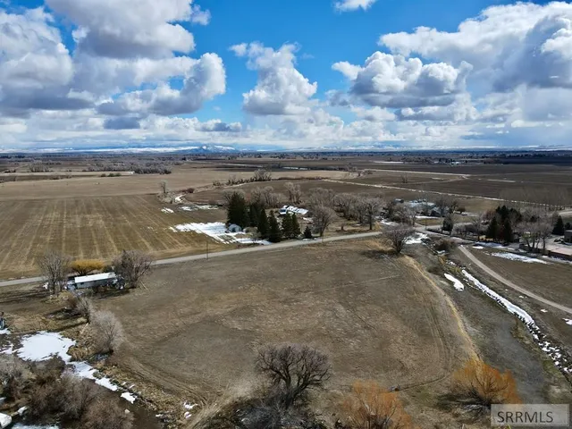 $287,900 | 589 North 3600 Street, Menan, ID 83434