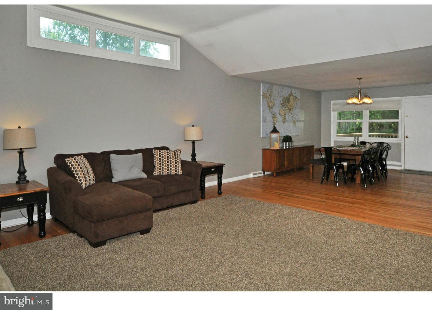 1004 Church Road Oreland, PA 19075 - Photo 5 of 25 Living Room