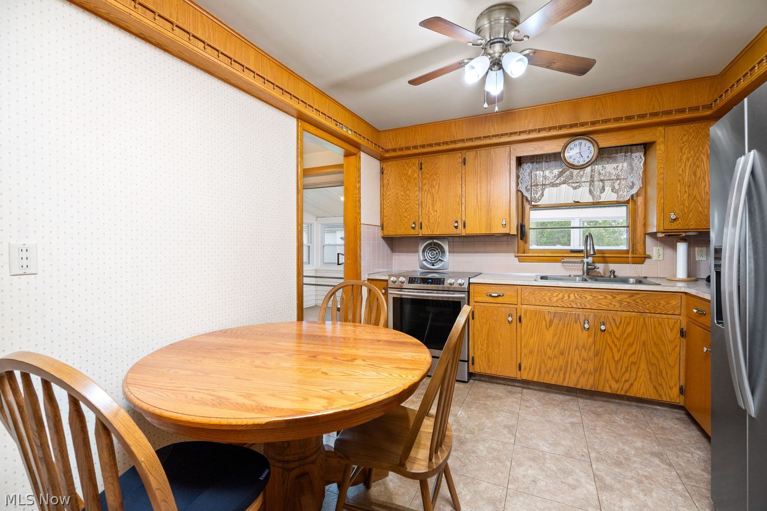 2460 Blake Road Wadsworth, OH 44281 - Photo 9 of 33