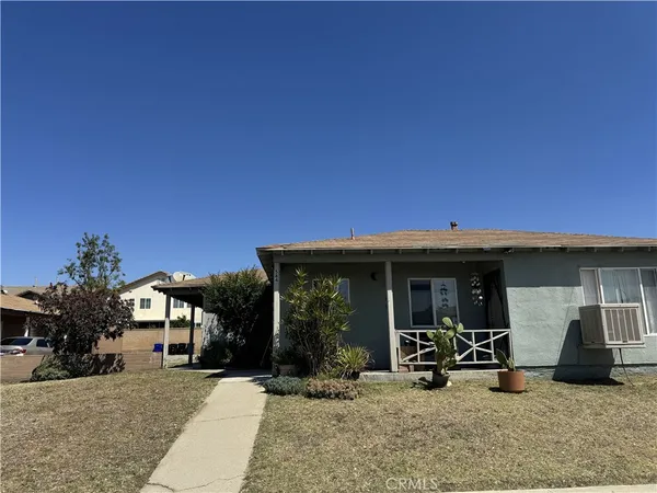 $1,600 | 580 West Shamrock Street, Rialto, CA 92376