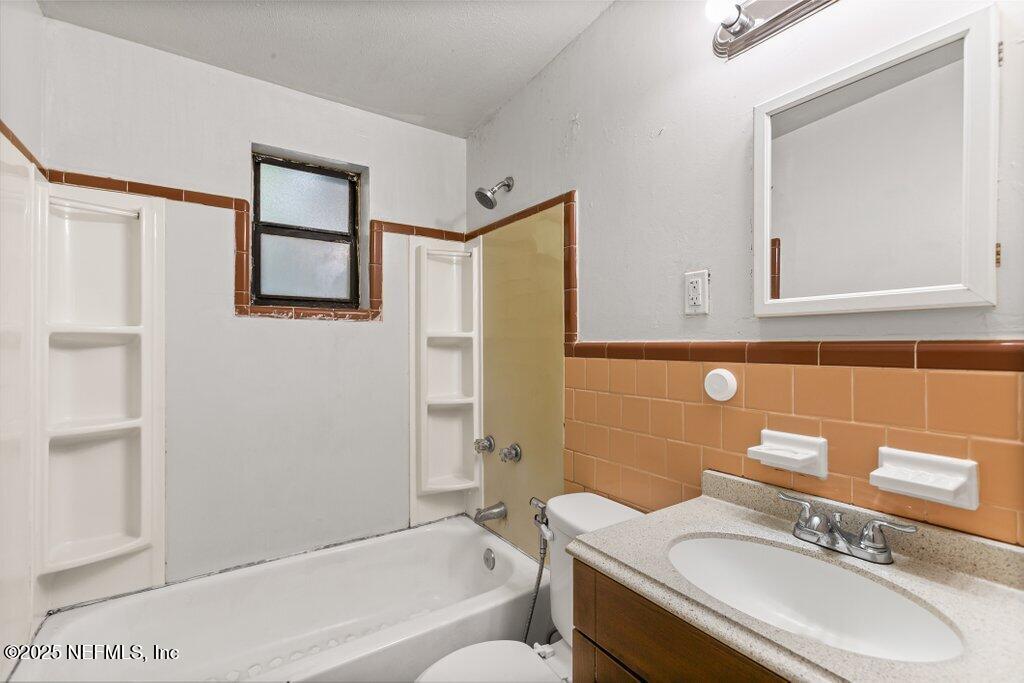 1004 Maynard Street Jacksonville, FL 32208 - Photo 12 of 34 017-1004MaynardStreet-Jacksonville-FL-32