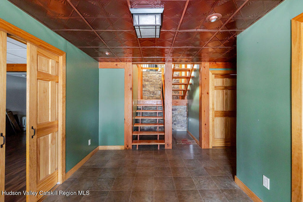 53 Snyder Pond Road Copake, NY 12516 - Photo 18 of 47 Entry- Ground level